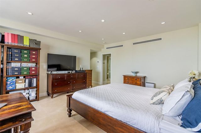 5255 Collins Ave 11E, Miami Beach, FL 33140