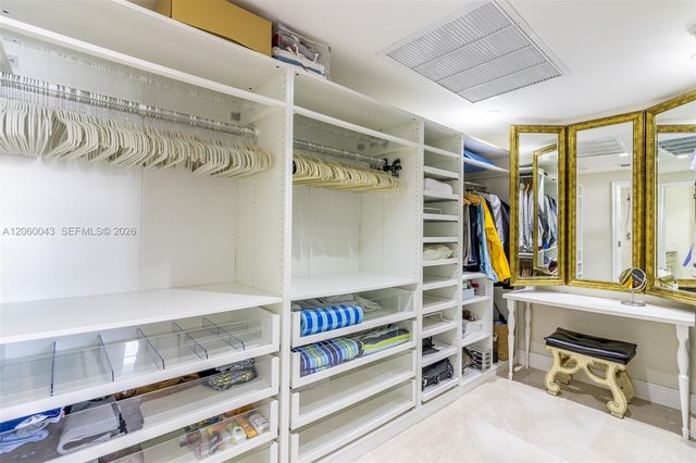 5255 Collins Ave 11E, Miami Beach, FL 33140
