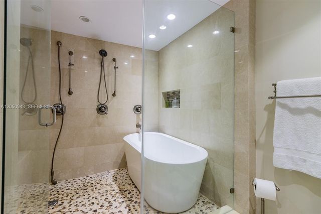 5255 Collins Ave 11E, Miami Beach, FL 33140