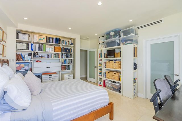 5255 Collins Ave 11E, Miami Beach, FL 33140