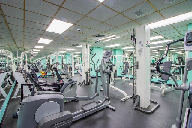 5255 Collins Ave 11E, Miami Beach, FL 33140