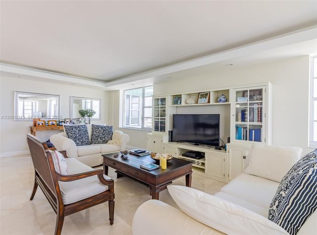 5255 Collins Ave 11E, Miami Beach, FL 33140