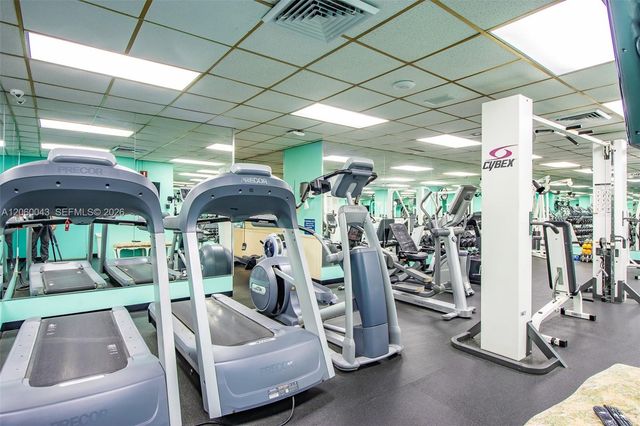 5255 Collins Ave 11E, Miami Beach, FL 33140