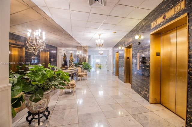 5255 Collins Ave 11E, Miami Beach, FL 33140