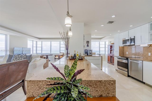5255 Collins Ave 11E, Miami Beach, FL 33140