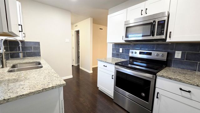 2813 Ripplewood Drive, Garland, TX 75044