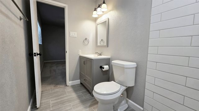 2813 Ripplewood Drive, Garland, TX 75044
