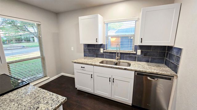 2813 Ripplewood Drive, Garland, TX 75044