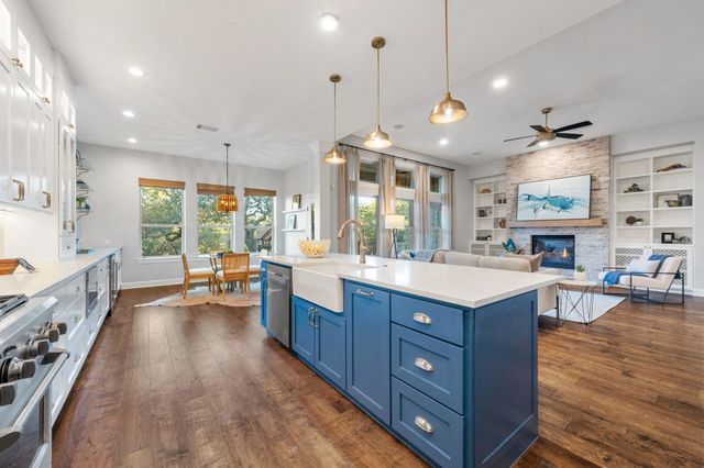 6617 Mitra DR, Austin, TX 78739