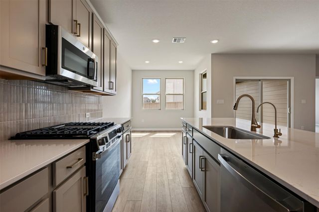 136 Jans WAY, Georgetown, TX 78626