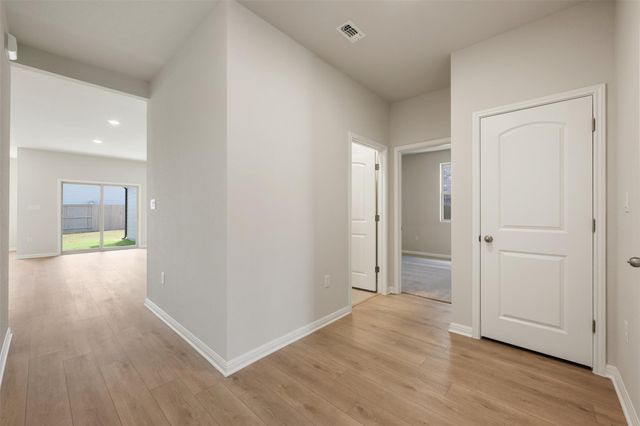 136 Jans WAY, Georgetown, TX 78626