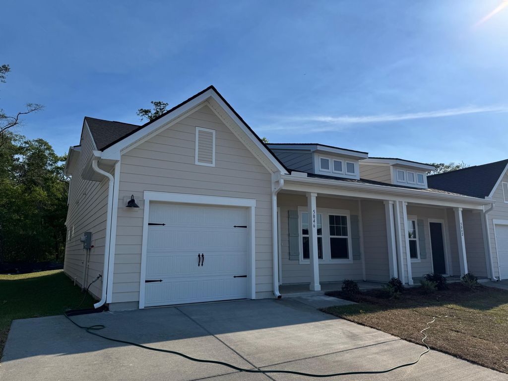 5046 Blackberry Lane Lane, Ravenel, SC 29470