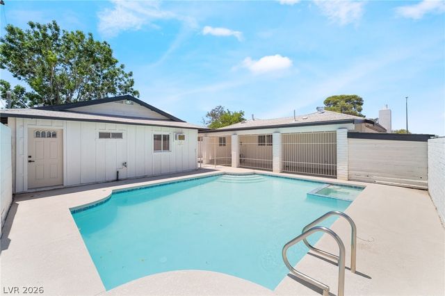 39 Lowery Street, Henderson, NV 89015