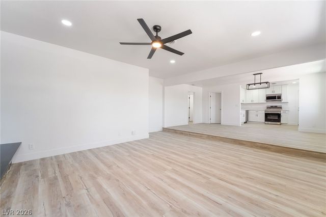 39 Lowery Street, Henderson, NV 89015