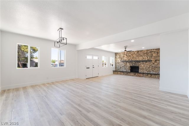 39 Lowery Street, Henderson, NV 89015