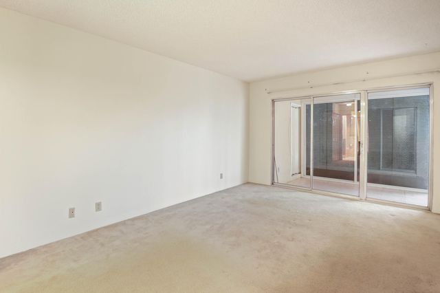 3951 Via Poinciana 112, Lake Worth, FL 33467