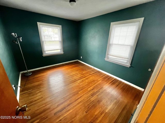 3042 Cragmoor Avenue, Toledo, OH 43614