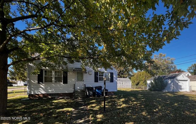 3042 Cragmoor Avenue, Toledo, OH 43614