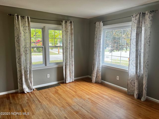 3042 Cragmoor Avenue, Toledo, OH 43614