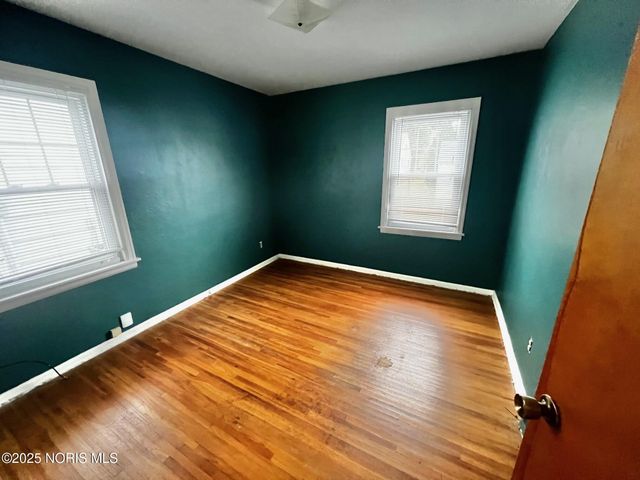 3042 Cragmoor Avenue, Toledo, OH 43614