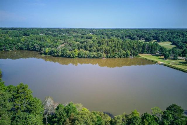 720 Overlook Drive, Winder, GA 30680