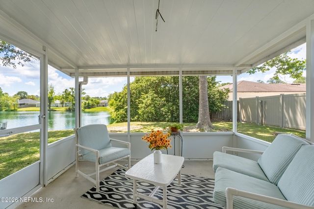 11518 COURTNEY WATERS Lane, Jacksonville, FL 32258