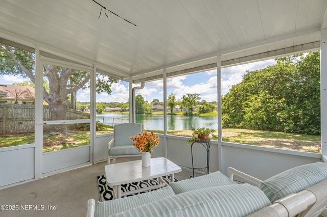 11518 COURTNEY WATERS Lane, Jacksonville, FL 32258