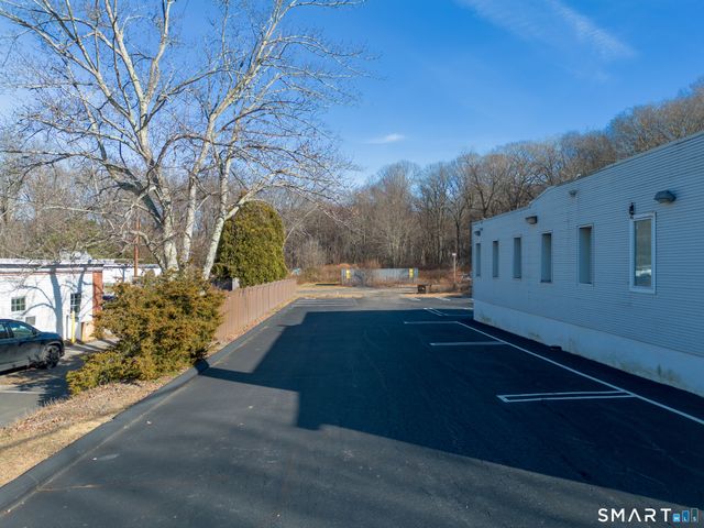 657 Orange Center Road, Orange, CT 06477