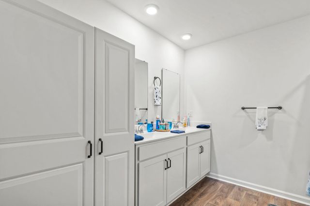 323 Woodcross Court, Conway, SC 29526