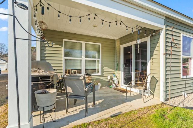 323 Woodcross Court, Conway, SC 29526