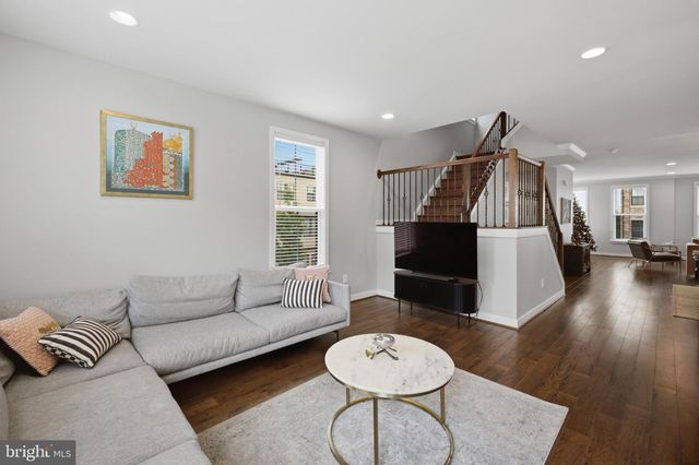 42310 CRAWFORD TER, Brambleton, VA 20148