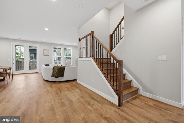 42310 CRAWFORD TER, Brambleton, VA 20148