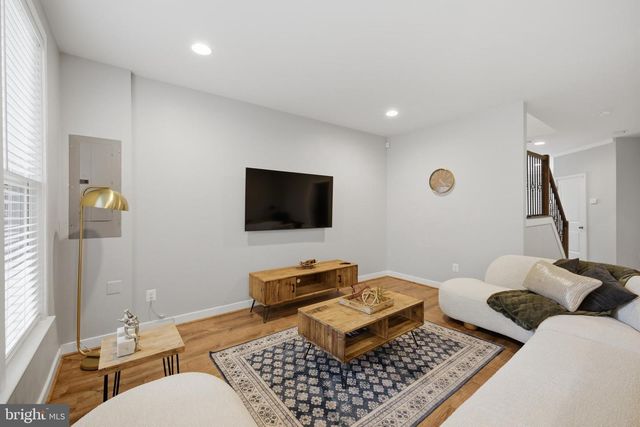 42310 CRAWFORD TER, Brambleton, VA 20148