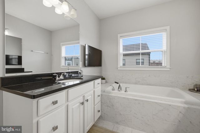 42310 CRAWFORD TER, Brambleton, VA 20148