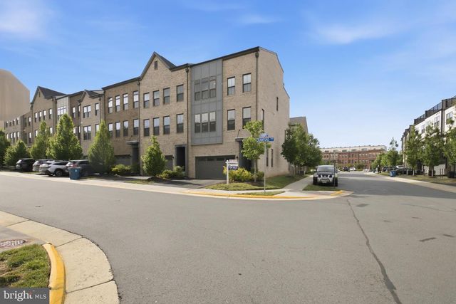 42310 CRAWFORD TER, Brambleton, VA 20148
