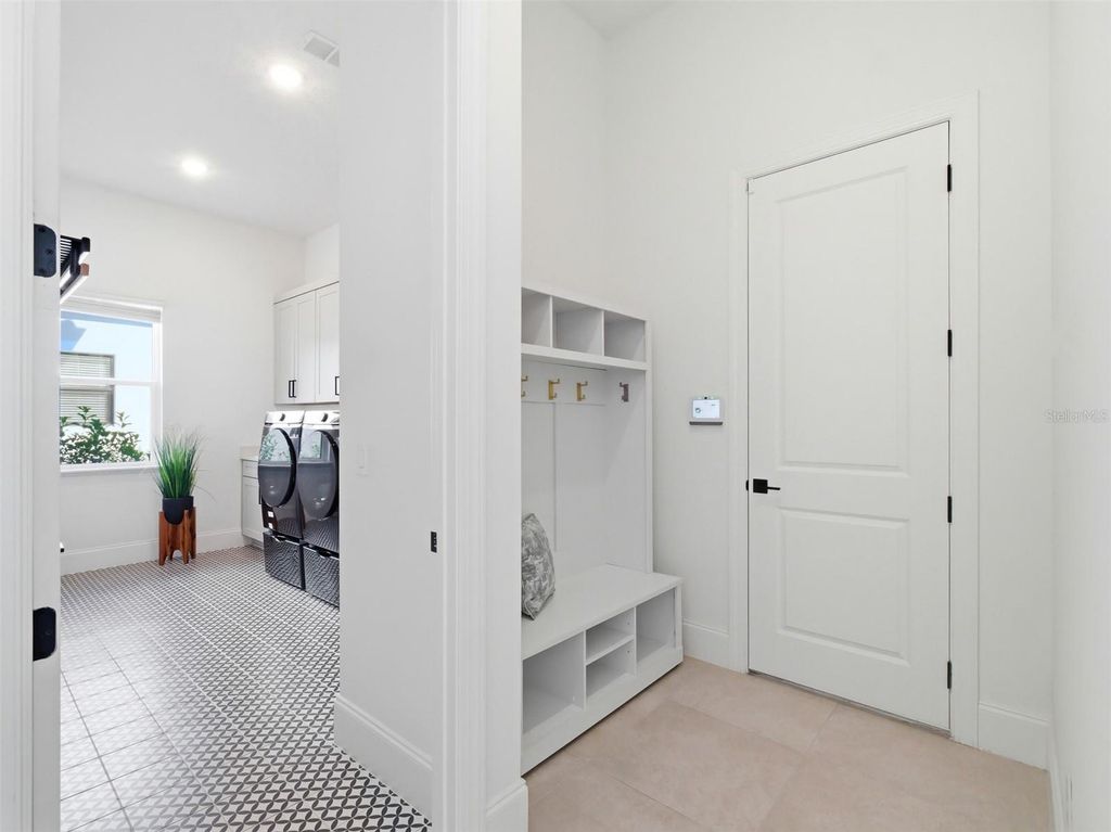 Image 21 of property listing at 9131 SANTORINI DRIVE, Orlando, FL 32827