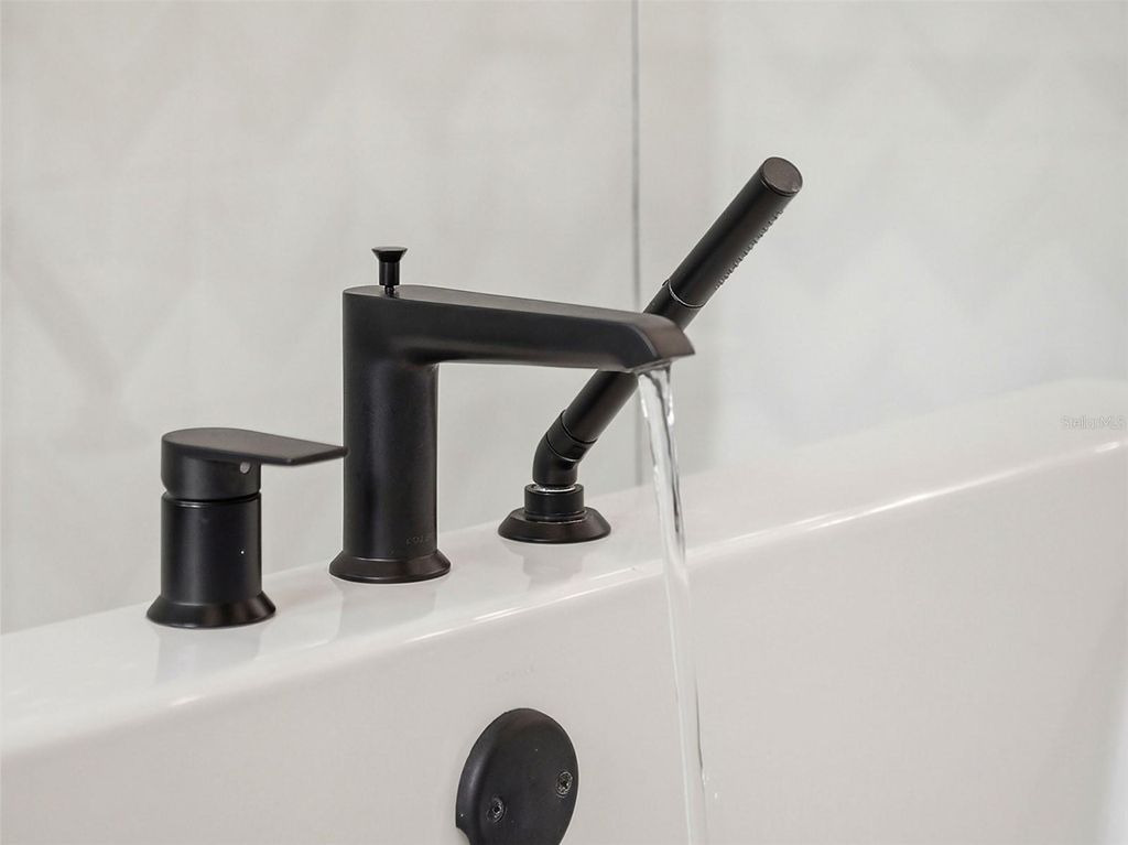 Image 54 of property listing at 9131 SANTORINI DRIVE, Orlando, FL 32827