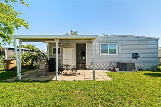 130 NW 53rd Court, Deerfield Beach, FL 33064