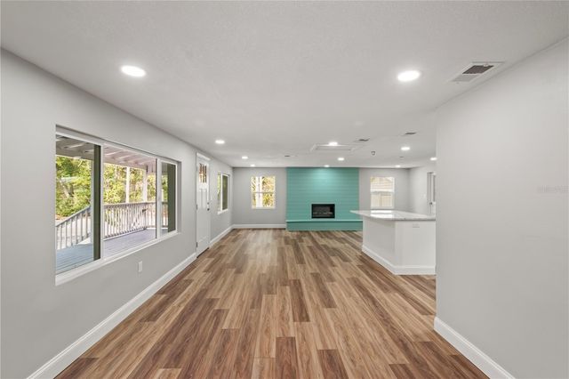 674 N STATE ROAD 21, Hawthorne, FL 32640