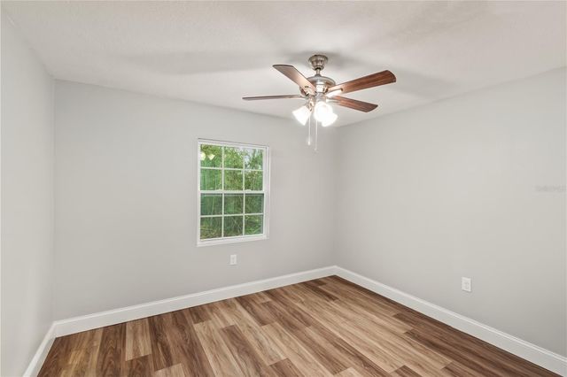 674 N STATE ROAD 21, Hawthorne, FL 32640