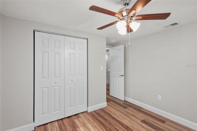 674 N STATE ROAD 21, Hawthorne, FL 32640