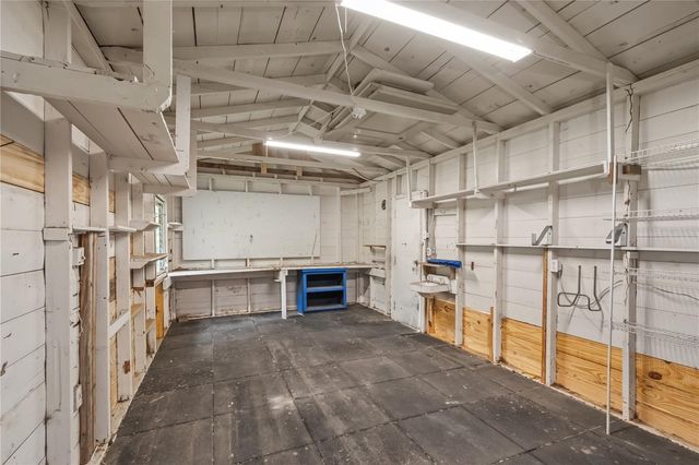 674 N STATE ROAD 21, Hawthorne, FL 32640