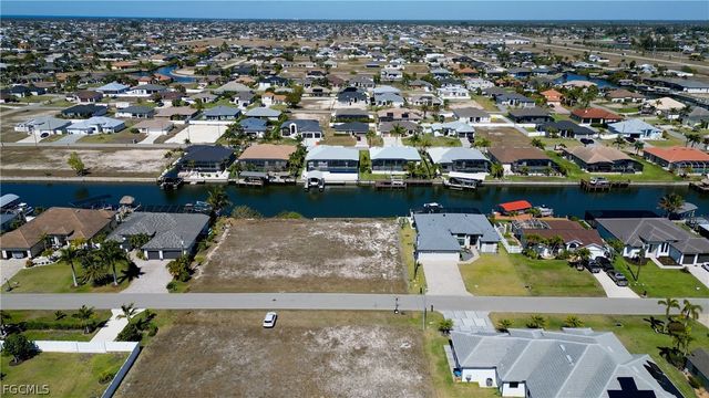 3327 NW 2nd ST, Cape Coral, FL 33993