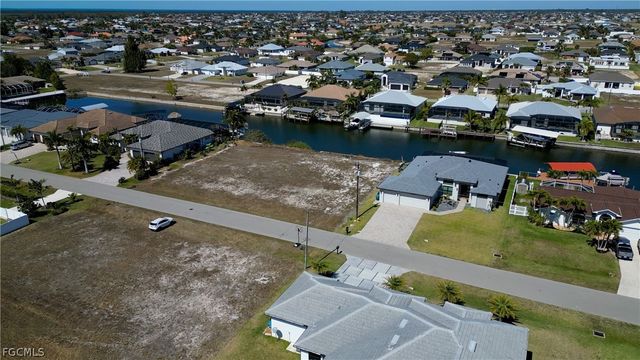 3327 NW 2nd ST, Cape Coral, FL 33993