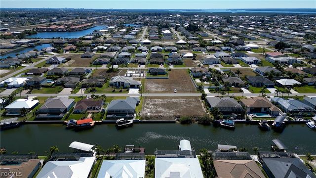 3327 NW 2nd ST, Cape Coral, FL 33993