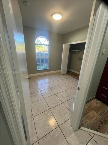 603 NW 97th St 603, Miami, FL 33150