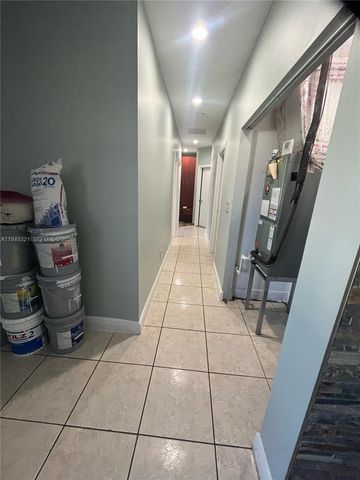 603 NW 97th St 603, Miami, FL 33150