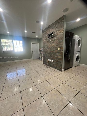 603 NW 97th St 603, Miami, FL 33150