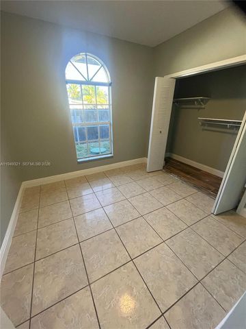 603 NW 97th St 603, Miami, FL 33150