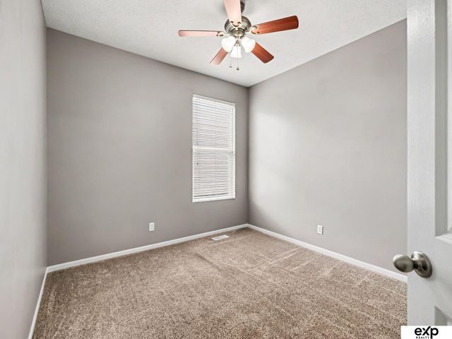 8429 S 64 Avenue, Omaha, NE 68157